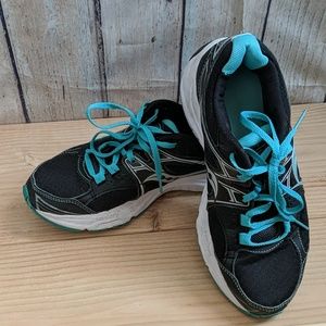 Saucony Mystic shoes size 7.5